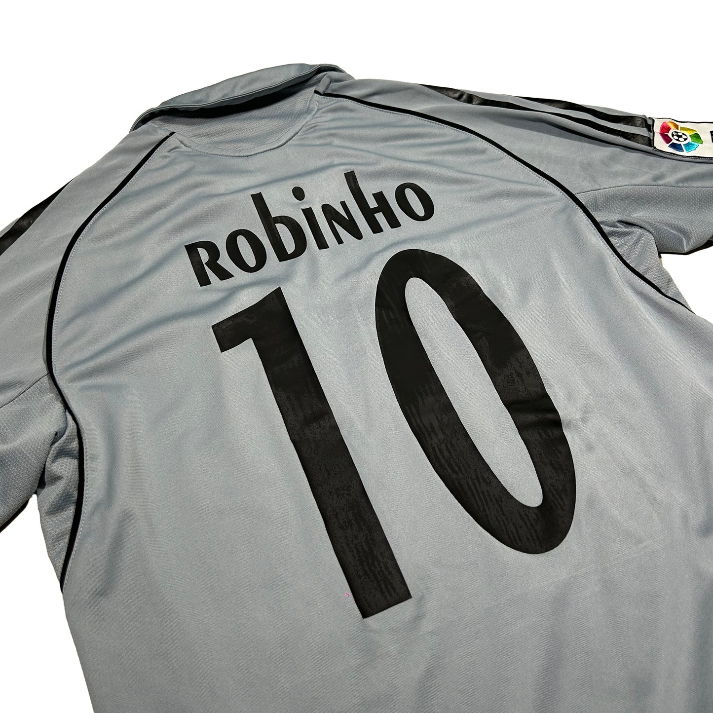 Camiseta de fútbol Adidas Real Madrid CF 3ª equipación temporada 2005-2006 dorsal 10 Robinho - S - Palancia Retro