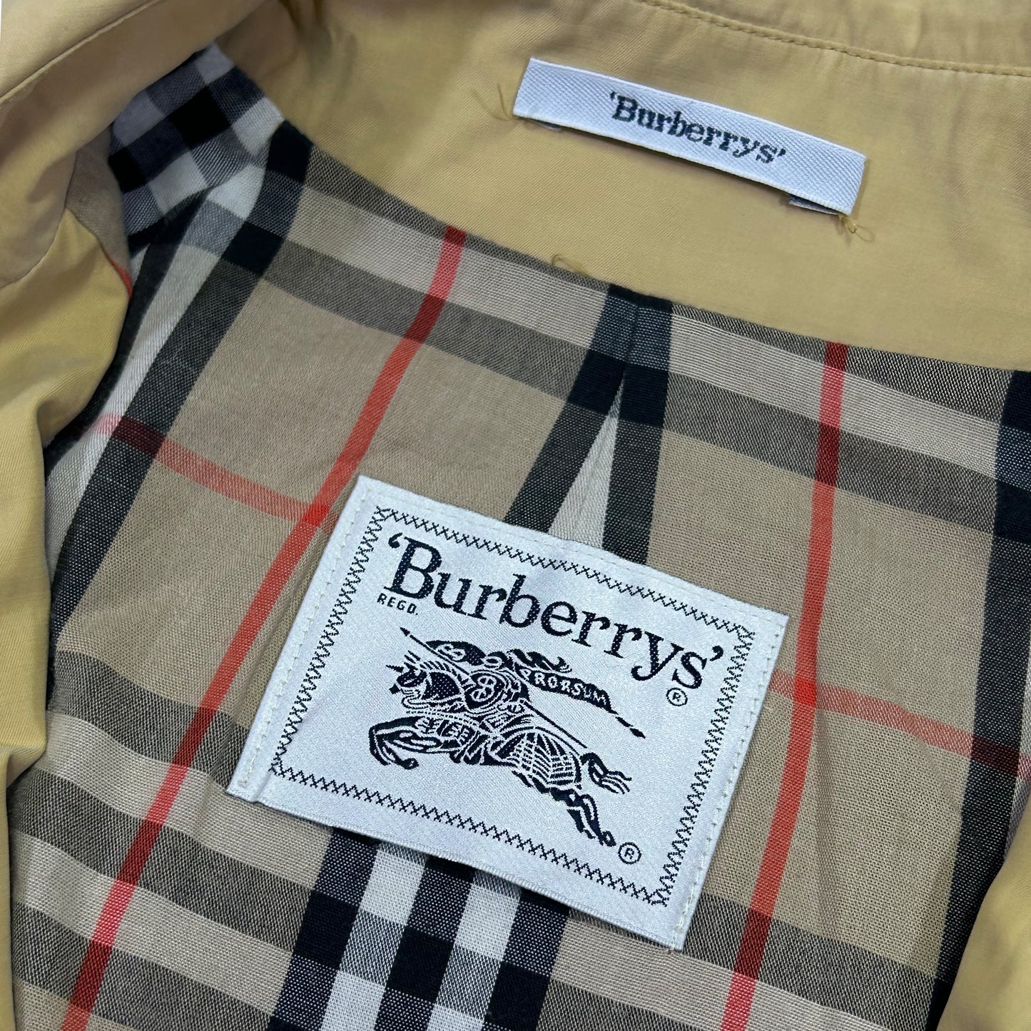 Gabardina Burberry - L